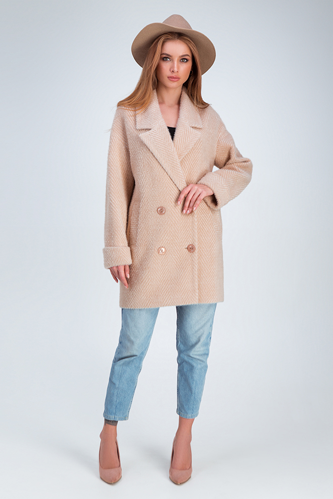 https://odezhda-oversize.ru/wp-content/uploads/2020/06/257-bezhevyij2.jpg