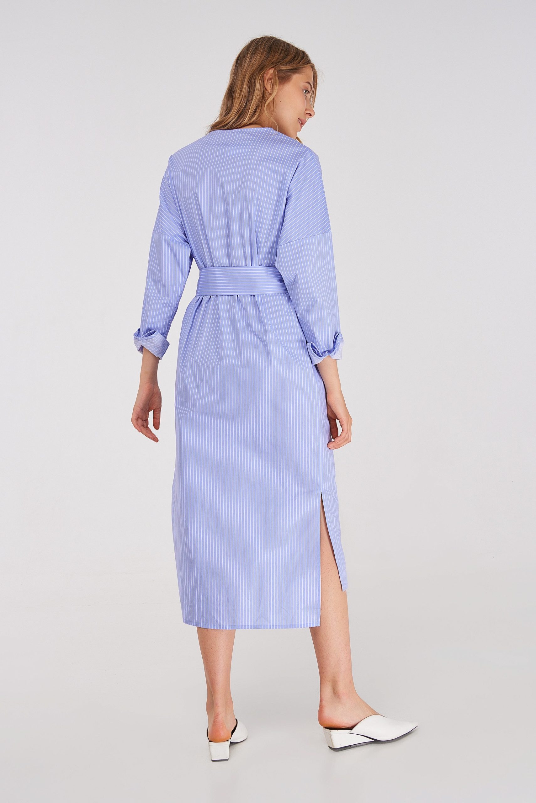 https://odezhda-oversize.ru/wp-content/uploads/2020/07/kimono-stripe-blue-2-scaled.jpg